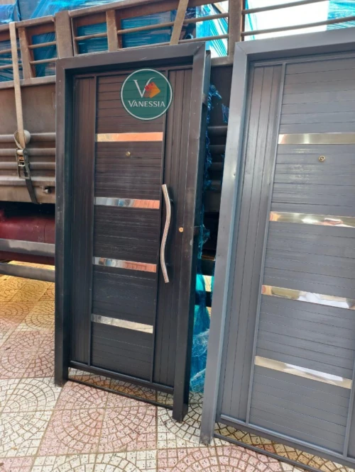 Porte D'Entrée 1M En Fer  Avec Plaque Inox