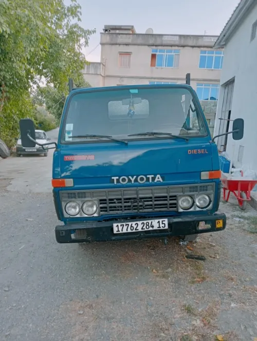 Toyota Benne 1984