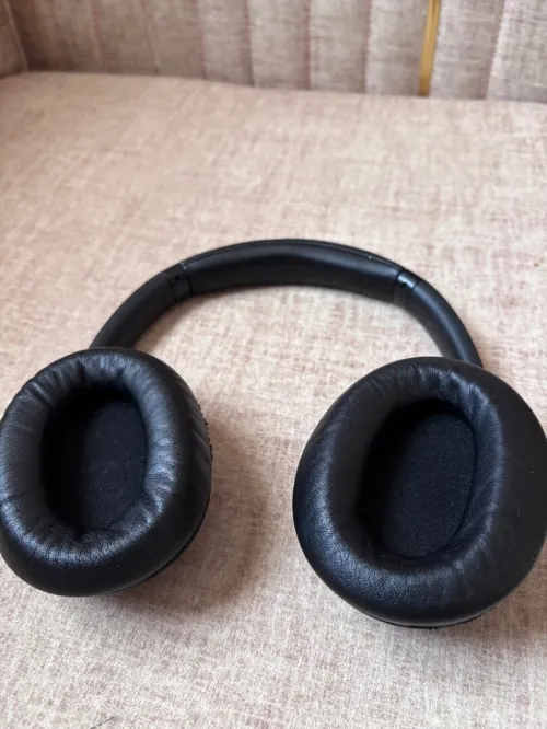 Sony WH-CH720NB Casque Bluetooth sans fil avec suppression du bruit Microphone intégré Jusqu'à 35 he