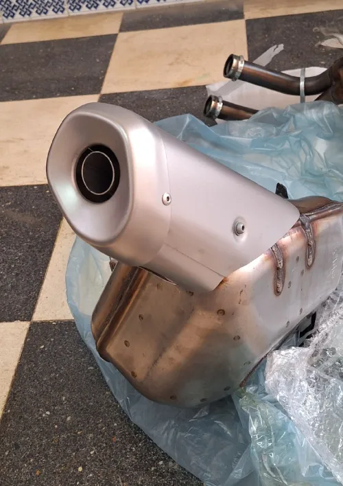 YAMAHA SILENCIEUX MT07 2024