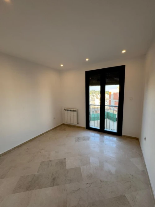 Location Appartement F4 Alger Hydra