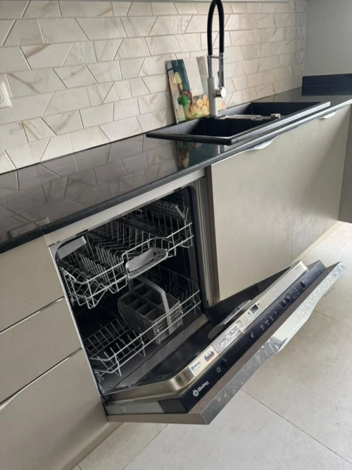 Location Appartement F4 Alger Hydra