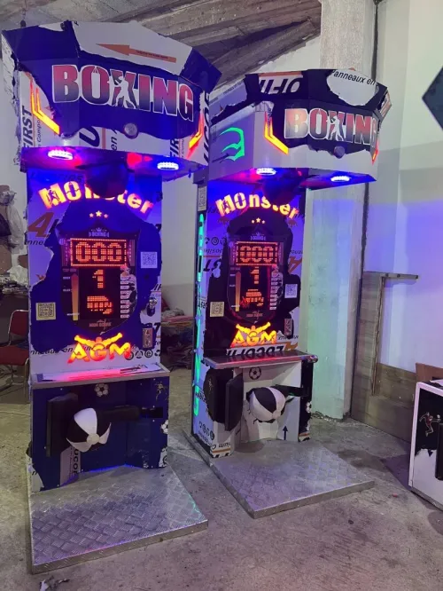 الة الملاكمة و الكيك بوكسينق machine de boxe