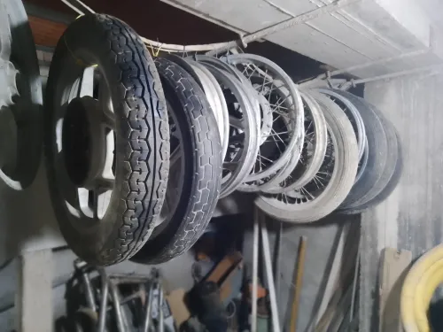 Vend pièces moto BMW