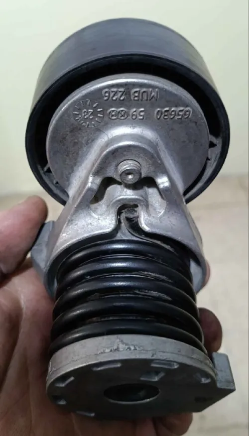 kit chaine de distribution et un kit courroie d'origine Renault Dacia 1.5 dCi 85Ch et 100Ch
