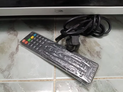 téléviseur (en panne) Stream LED 4K 58"P cadre en aluminium