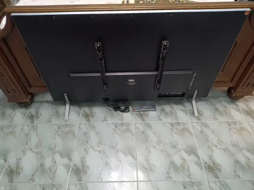 téléviseur (en panne) Stream LED 4K 58"P cadre en aluminium