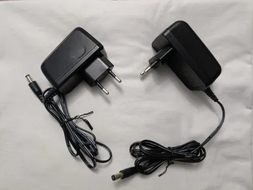Adaptateur Secteur Original AC/DC 12V 1.5A et 2.0A