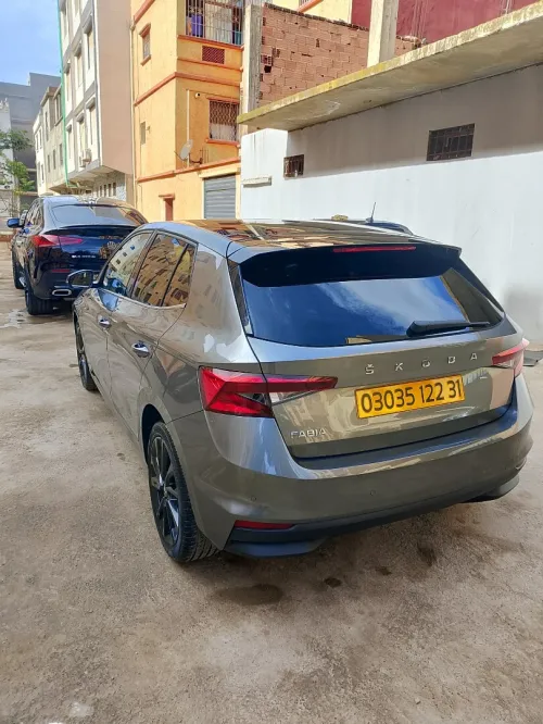 Skoda Fabia 2022 Style (avec toit panoramique)