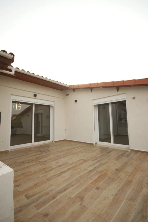 Construction et Renovation des villa et apparemment 