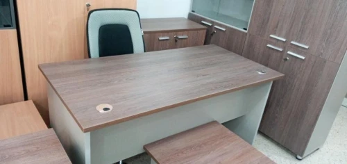 MOBILIER DE BUREAU 