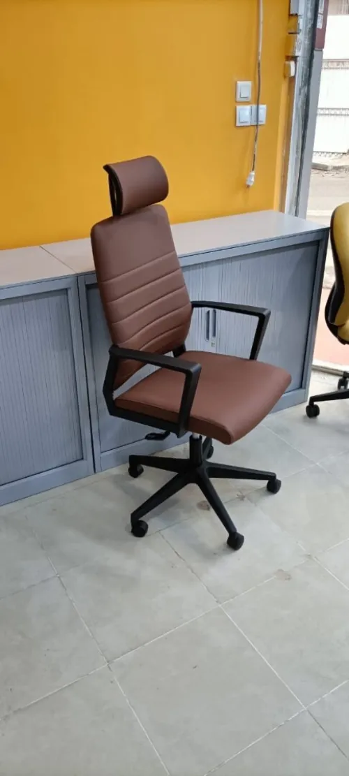CHAISES OPERATEURS ET VISITEURS  