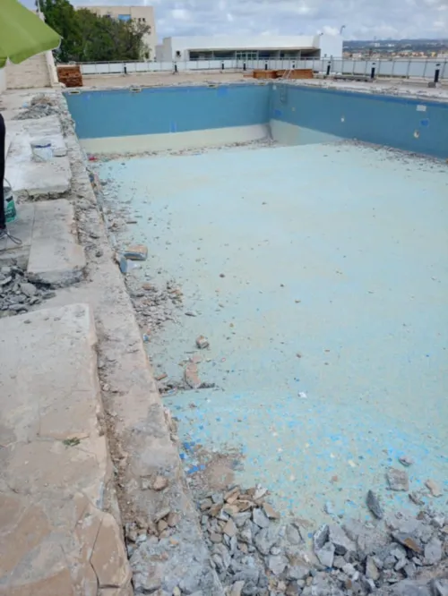 Revêtement piscine : peinture, carrela