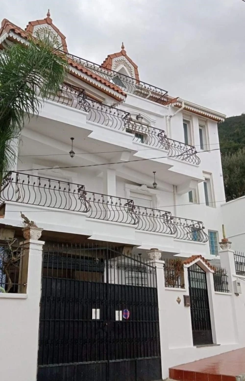 Location vacances Niveau De Villa F2 Jijel Ziama mansouriah