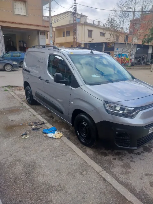 Fiat Doblo 2024 2 place