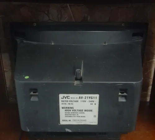 Ecran JVC AV-21YG11