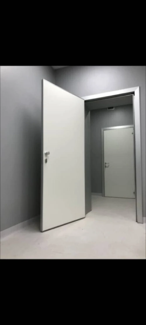 porte plombée et paravent plombé contre rayon X et porte technique 