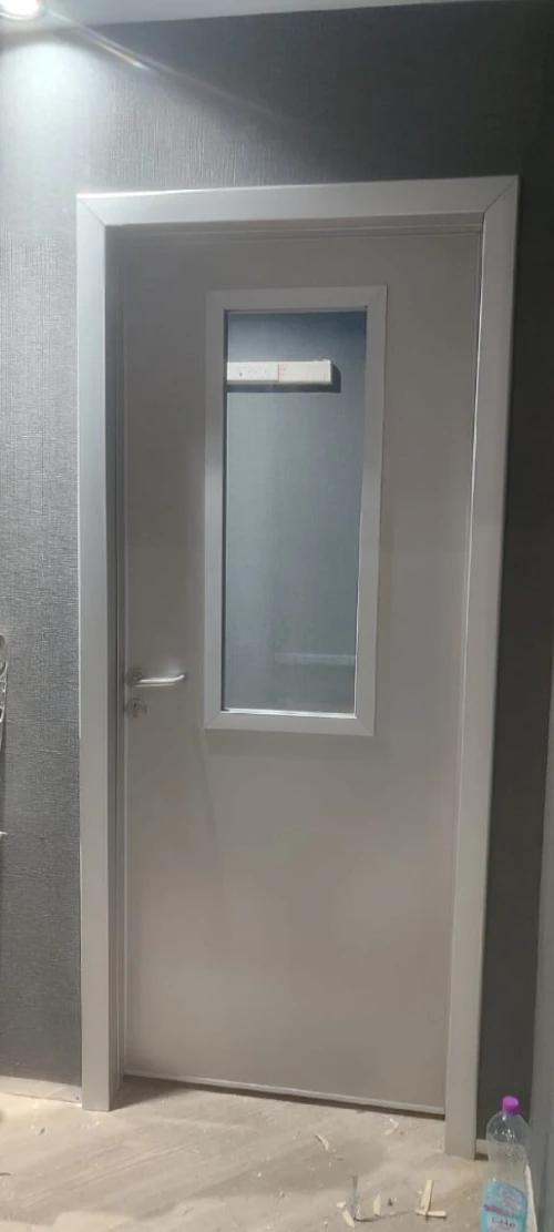 porte plombée et paravent plombé contre rayon X et porte technique 