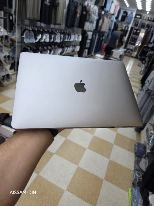 Macbook air 2020 m1