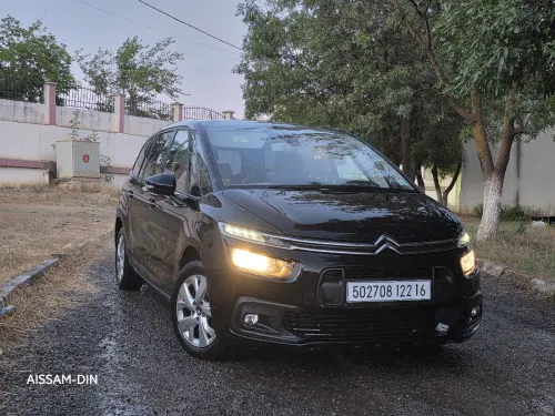 Citroen C4 Picasso 2022 Spacetourer 7 places