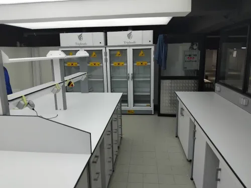 equipements de laboratoire