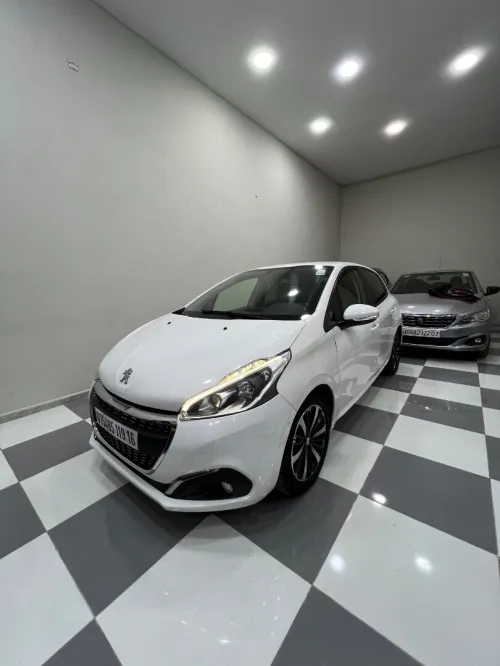 Peugeot 208 2019 Allure Facelift