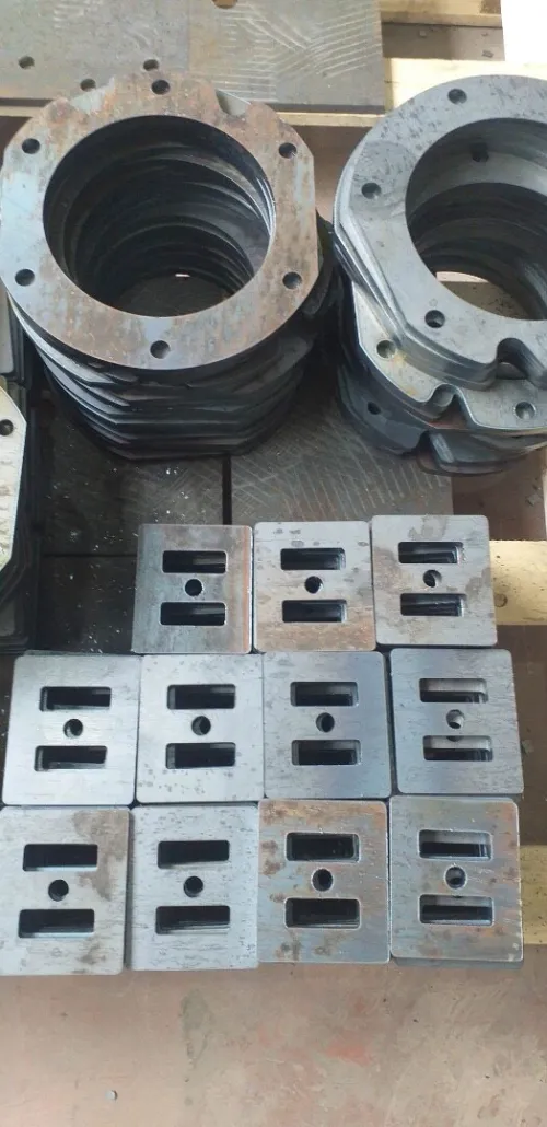 PLATINES MÉTALLIQUES