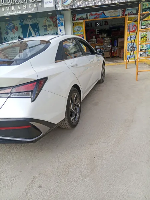 Hyundai Elentra 2025 Majmoula