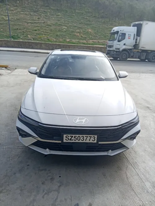 Hyundai Elentra 2025 Majmoula