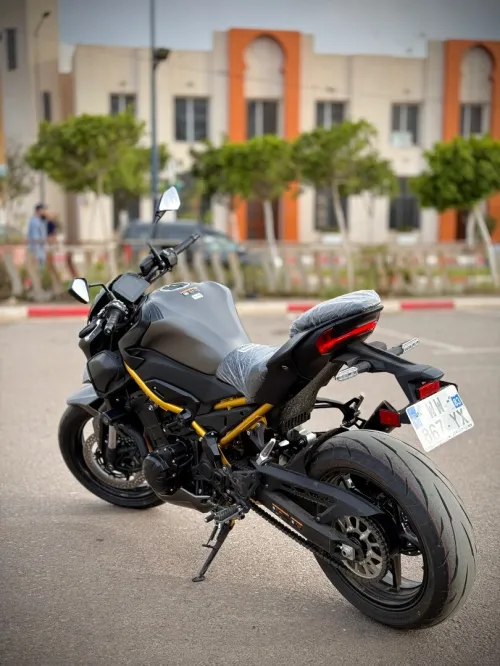 Kawasaki Z900 