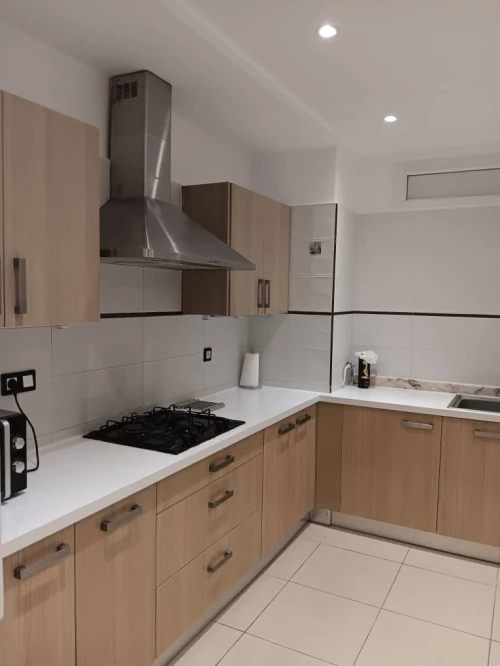 Location Appartement Niveau de villa F3 Alger Hydra