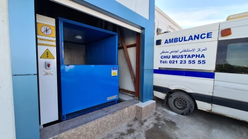 Montecharge marchandise hydraulique fabrication sur mesure - GRAVITY ALGERIE - interne ou externe