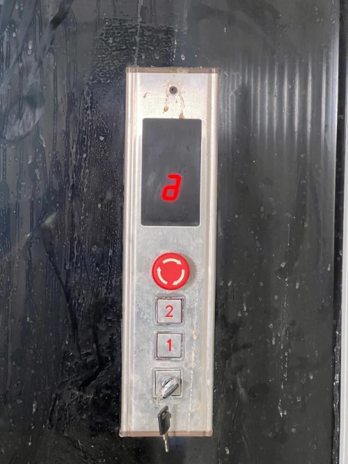 Monte-charge hydraulique industriel sur mesure