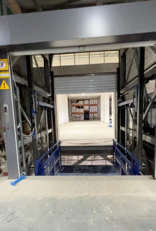 Montecharge marchandise hydraulique fabrication sur mesure - GRAVITY ALGERIE - Interne Ou Externe