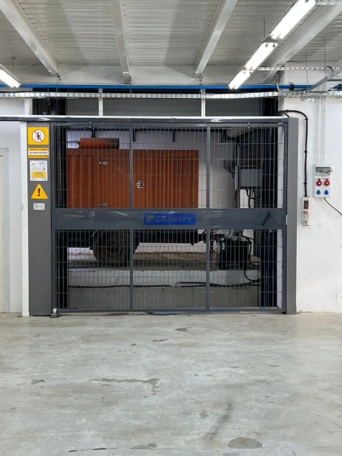 Monte charge industriel pour production & stockage | مصعد بضائع صناعي للتخزين والإنتاج