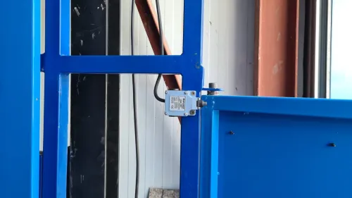 Montecharge marchandise hydraulique fabrication sur mesure - GRAVITY ALGERIE - interne ou externe