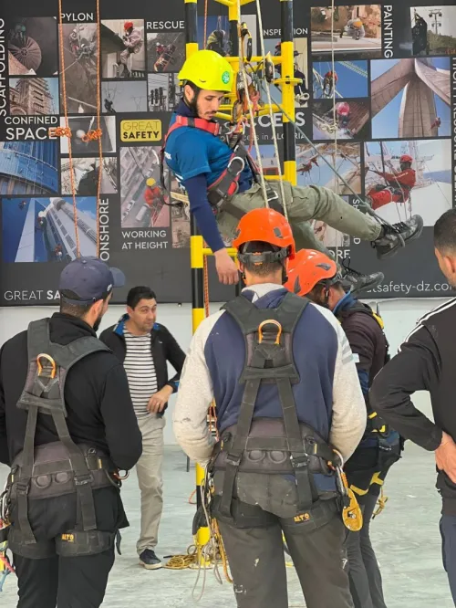 Formation Alpiniste - cordiste - travaux en hauteur sur corde - rope access