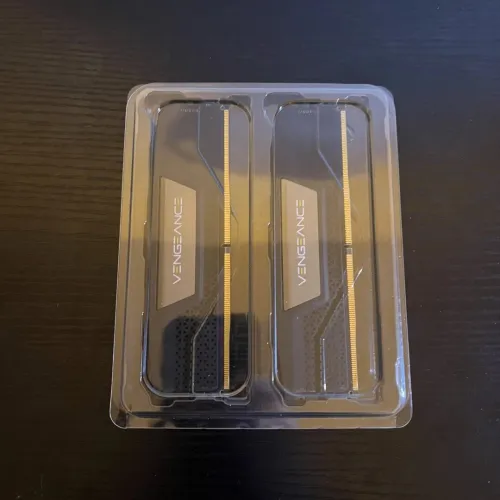 Corsair Vengeance 32GB (2 x 16GB) 288-Pin PC RAM DDR5 5200 CL40 Desktop Memory