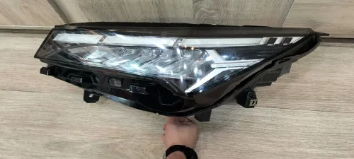 phare geely coolray 2025