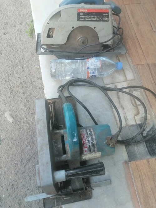 Scie circulaire makita et bosch 