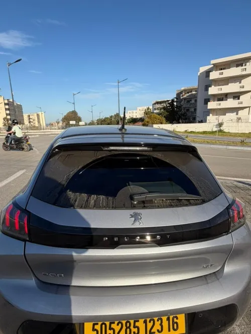 Peugeot 208 2023 GT