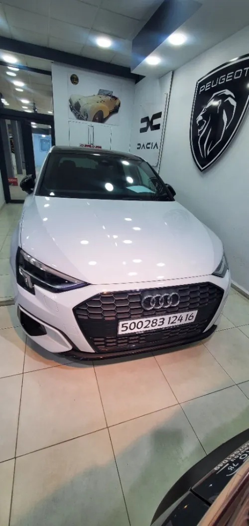 Audi A3 2024 S line intérieur et extérieur
