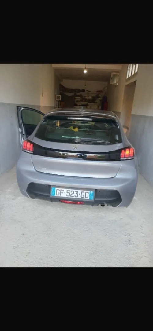 Peugeot 208 2022 