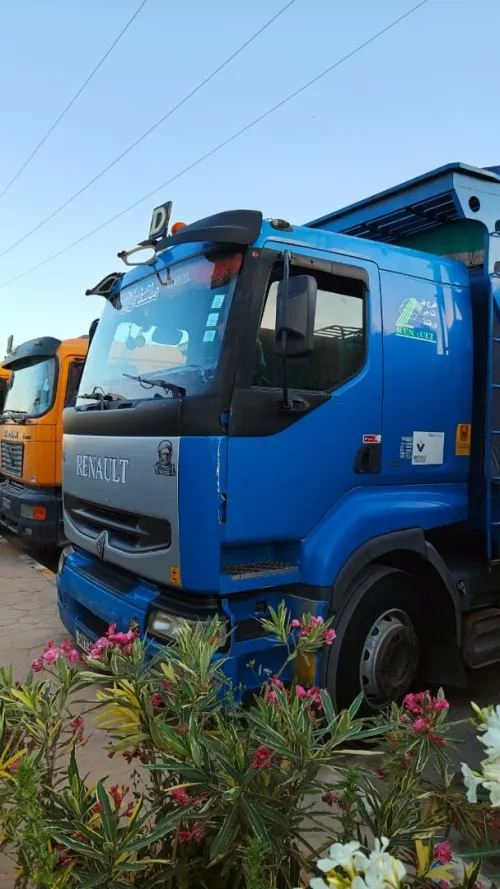 Renault R400 2003