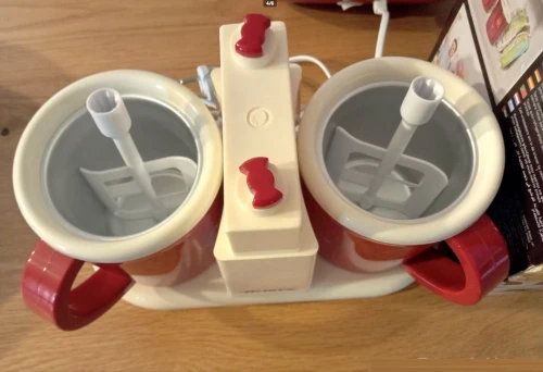Sorbetière Ariete Twin Avec 2 Coupes Réfrigérées, Permet De Préparer Simultanément 2 Parfums De Glace Différents - Ice Cream Maker