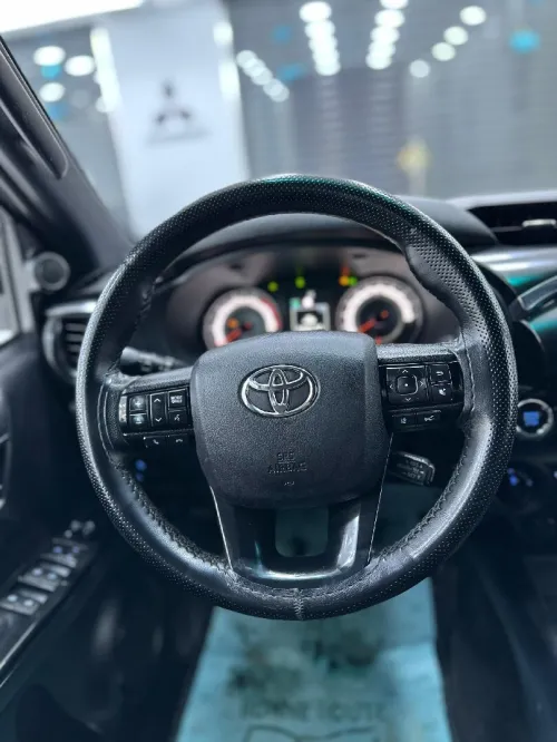 Toyota Hilux 2020 LEGEND DC 4x4 Pack Luxe