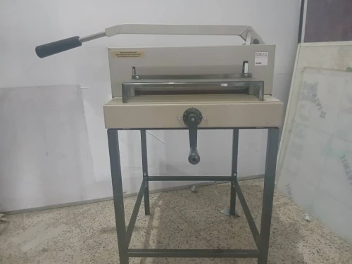 MASSICOT IDEAL 3600صناعة ألمانية يدعم القص