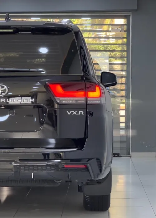 Toyota Land Cruiser  2026 VX-R