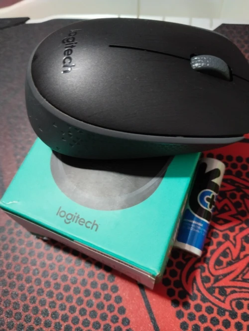 Logitech M170 orignal +  Piles Rechargeable