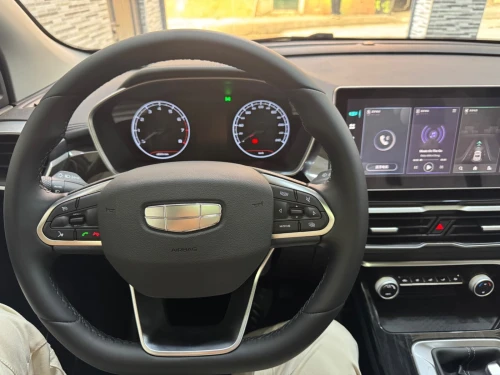 Geely Coolray 2025 